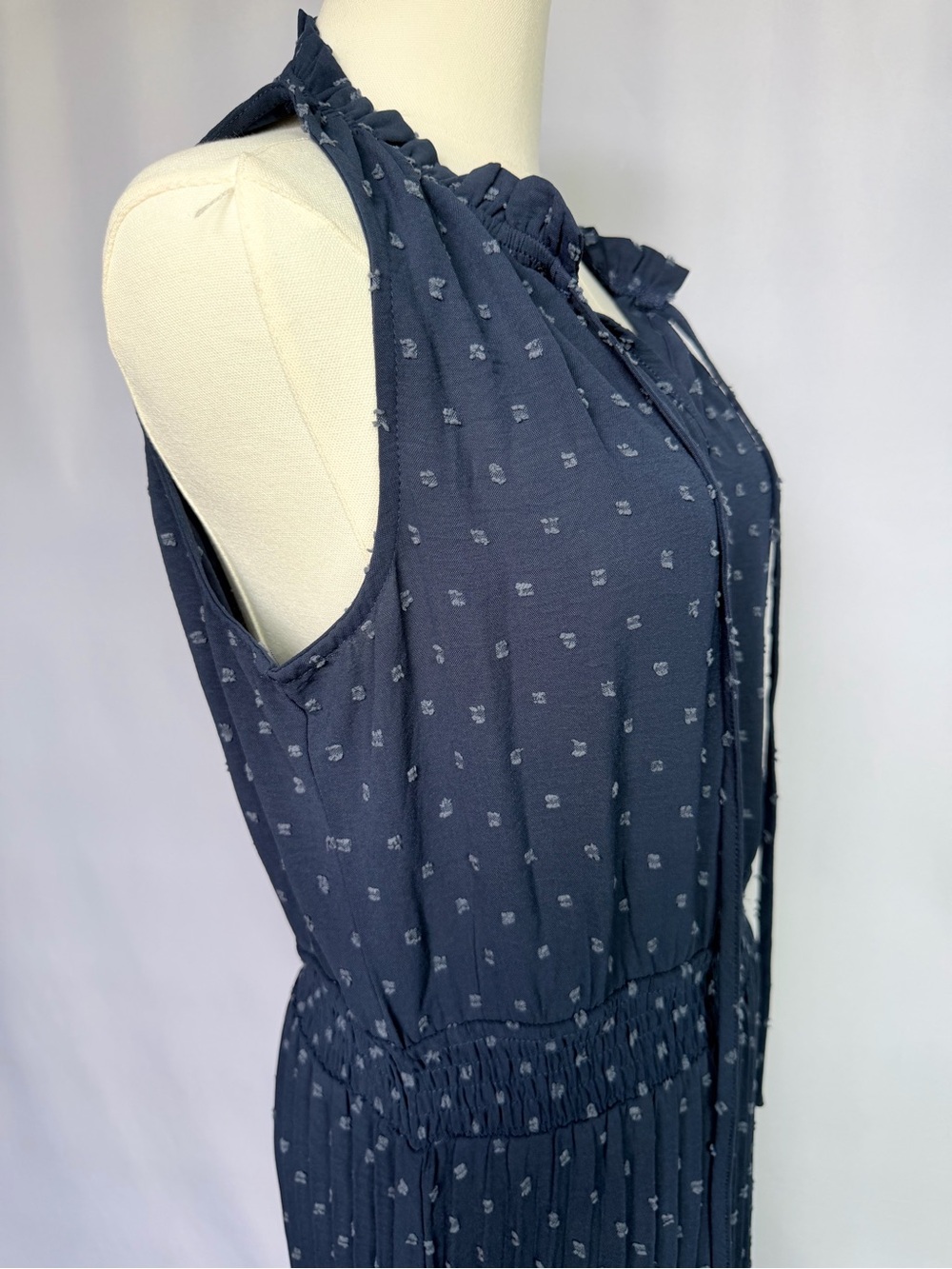 NWT Sleeveless Navy Maxi Dress with Smocked Waist and Tie Neck, Large - Picture 8 of 13